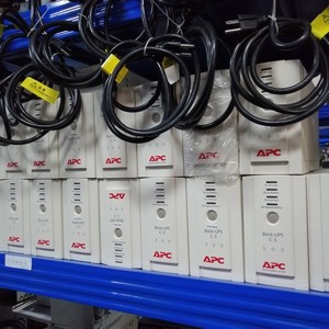 亚辉 APC Back-UPS CS 500不间断电源 二手拆机9新包好