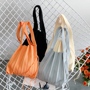 韩国单小众设计彩虹包百褶皱可折叠女包夏季针织单肩包风琴包手提