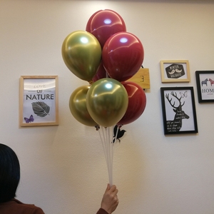 新创意毕业拍照道具气球束似飘浮效果手持支架手握飘空气球透明杆