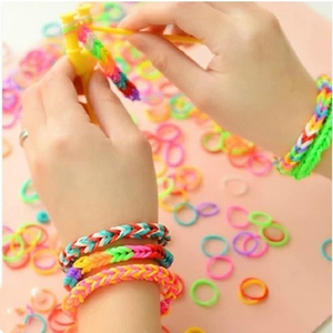 2021新款彩虹编织皮筋玩具女孩手工制作手链手环材料彩色橡皮筋