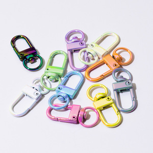 20个彩色小挂扣UV炫彩钥匙圈挂件扣环配件DIY材料小扣电镀弹簧扣