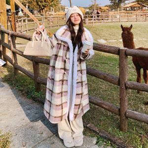 粉色格子羊羔毛大衣女2023冬季新款宽松高级感今年流行圈圈毛外套