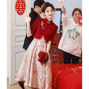 新中式敬酒服新娘2024新款夏季小个子红色订婚结婚晚礼服女高级感