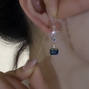 蓝水晶吊坠耳线简约轻奢气质高级感耳环小众设计2023年新款潮耳坠