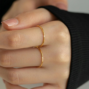 不掉色细圈戒指女锆石黄金对戒情侣款简约极细款碎钻小指尾戒指环