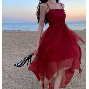 飘逸仙气连衣裙夏季红色沙滩裙海边度假旅游穿搭高腰不规则吊带裙
