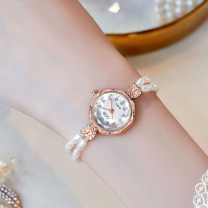 歌迪新款中古风轻奢贝珍珠带手表女士小众创意高级感防水石英手表