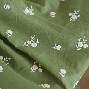 布悟 绿色棉麻刺绣碎花布料DIY手工服装连衣裙布艺包包抱枕面料