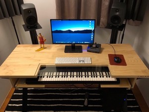 编曲工作台音乐制作桌录音棚midi键盘录音琴桌录音室电钢工作室