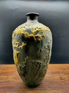 仿古做旧 青铜梅瓶黄铜花瓶花插 浮雕梅花 花鸟 铜器 古玩 小摆件
