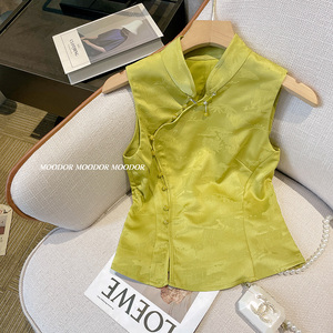 新中式女装2024夏盘扣无袖衬衫国风醋酸小衫修身绿色短款旗袍上衣