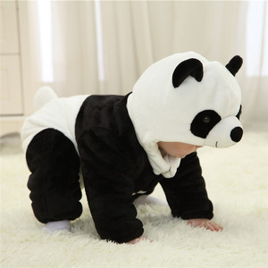 婴儿衣服秋冬装男女连体衣加厚冬季外出抱衣可爱熊猫造型哈衣爬服