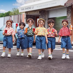 六一儿童演出服男生女生80年代复古港风花衬衫舞蹈服合唱表演服装