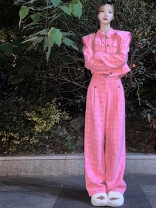 秋季搭配一整套粉色富家千金小香风短款外套阔腿裤韩剧女主三件套