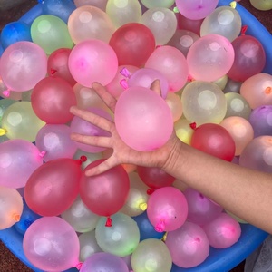 快速灌注水冲充水儿童气球汽无毒打水仗可以装水的迷你小号水气球