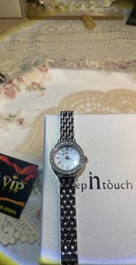 英特斯品牌女士石英表时尚镶钻奢华高级感防水显气质显肤白手表
