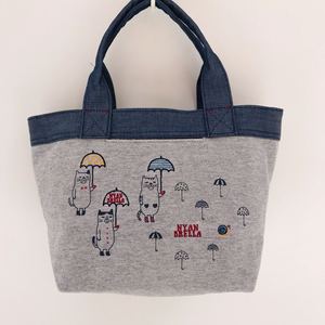 TY25买手店 日本 kusuguru 新款刺绣雨伞猫咪手提包饺子包