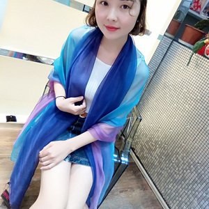彩色韩版丝巾围巾披肩两用夏天防晒冰丝超薄纱巾外搭气质很仙披肩