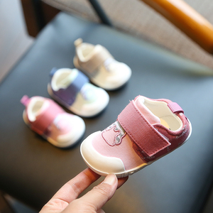 婴儿学步鞋软底防滑10个月宝宝鞋子女春秋0一1-2岁不掉机能鞋布鞋