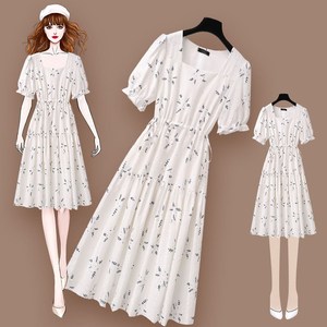 白色方领连衣裙女装2024夏季新款小清新超仙森系小个子棉麻裙子