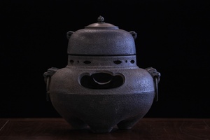 随雨老釜 日本鬼面风炉 炭炉  百年铁釜 煮茶 煮水 孤品 堂主收藏