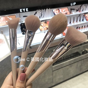 现货Fenty Beauty FB腮红高光刷修容粉底刷眼影扫蕾哈娜化妆刷子