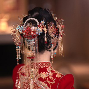 中式新娘头饰饰品新款古典结婚红蓝色大后期流苏古风婚礼秀禾发饰
