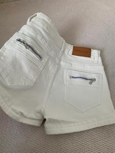 设计感白色牛仔短裤女夏季新款美式复古高腰显瘦浅色百搭超短热裤