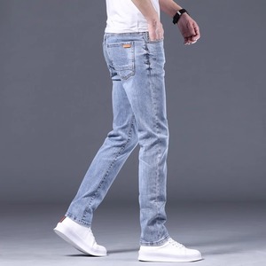 香港高端品牌裤子2024夏季牛仔裤男修身直筒韩版高端弹力浅色长裤