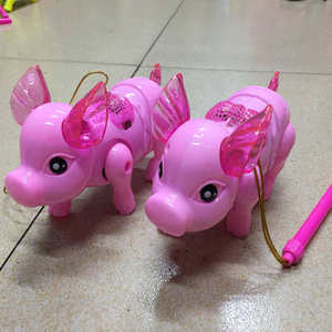 抖音同款电动牵绳猪网红纤绳小粉猪中秋节儿童手提灯笼玩具会跑。
