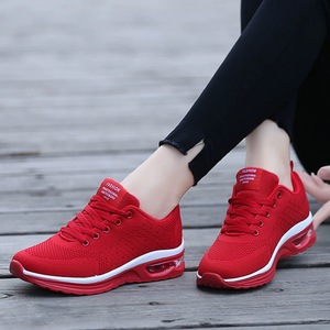 本命年红色运动鞋女情侣款红鞋网面透气轻便休闲旅游妈妈跑步鞋子