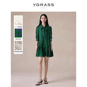 [爆款补单]VGRASS绿色鸢尾花100%桑蚕丝连衣裙春新款高级感小绿裙