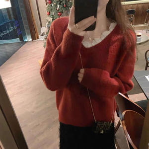 本命年红色圣诞款毛衣女秋冬爆款时尚洋气内搭复古V领针织打底衫