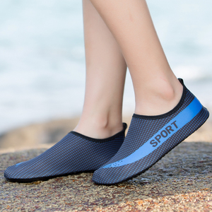 踩鹅卵石专用鞋成人沙滩男女涉水防滑潜水袜游泳赤足瑜伽运动软鞋