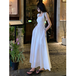 法式方领无袖白色连衣裙女小个子夏季背心裙子高级感收腰显瘦长裙