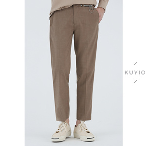 KUYIOU/设计师款 个性钥匙扣装饰花纱斜纹锥型垂顺感休闲九分裤男