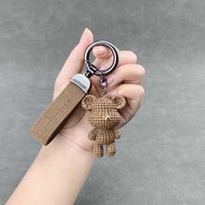 创意小熊汽车钥匙扣挂件简约翻毛皮钥匙链圈男女情侣礼物包包挂饰