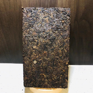 十年以上普洱老熟茶木质香离地发酵陈香樟香回甘柔顺滑茶砖1000克