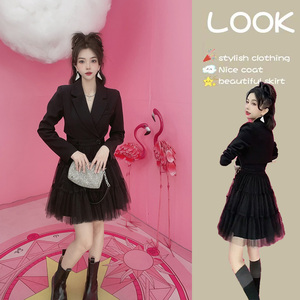 2023秋季新款黑色西装连衣裙法式高级赫本小黑裙高端气质裙子女装