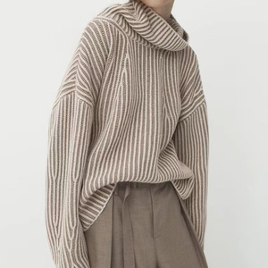 西班牙女装秋冬新款慵懒风撞色线设计高领短版针织衫宽松显瘦毛衣