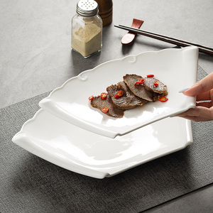 创意火锅店异形烧烤盘家用高级感盘子肥牛盘不规则扇形盘子陶瓷盘