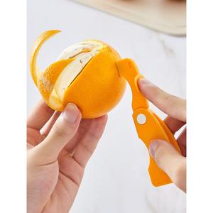 日本进口剥橙器手指开橙子神器柚子剥皮石榴去皮器折叠橘子扒皮刀