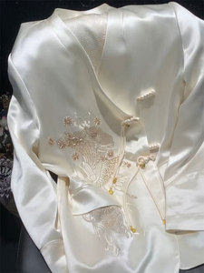 宋锦新中式上衣2024年春款女装中国风气质清冷感白色印花盘扣外套