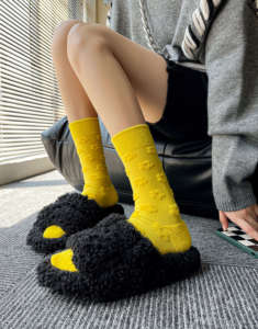 反穿波点爱心黄色纯棉秋冬欧货洋气小众潮流网红中筒袜子保暖
