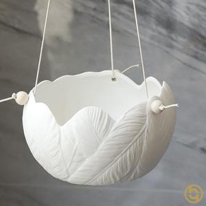 吊兰花盆2021新款欧式陶瓷创意白色羽毛宽口DIY壁悬挂式阳台花盆