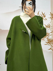 今年流行超好看墨绿色中长款毛呢子大衣厚外套女秋冬高级感小个子