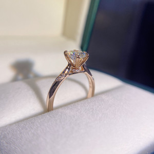 18K简单六爪钻石戒指定做1克拉莫桑石镶嵌定制AU750戒托空托指环