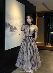 越南设计师Amy新款圆领短袖收腰蕾丝大裙摆甜美优雅连衣裙A004