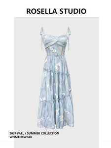 ミ《蓝色风铃》茶歇法式绝美吊带裙设计感小众蓝色花朵蛋糕连衣裙