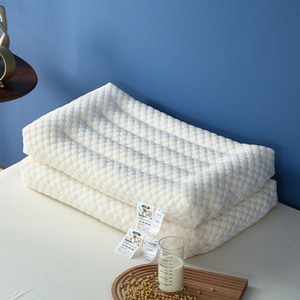 低枕家用单人大豆纤维枕芯大人护颈枕整头低枕高回弹柔软安抚枕头